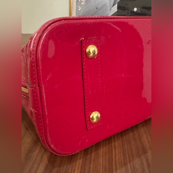 LOUIS VUITTON  - Vernis Alma PM Rose Indien - Picture 4 of 11